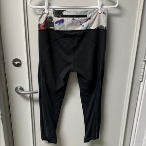 lululemon athletica Black Cropped Leggings with Artistic Waistband